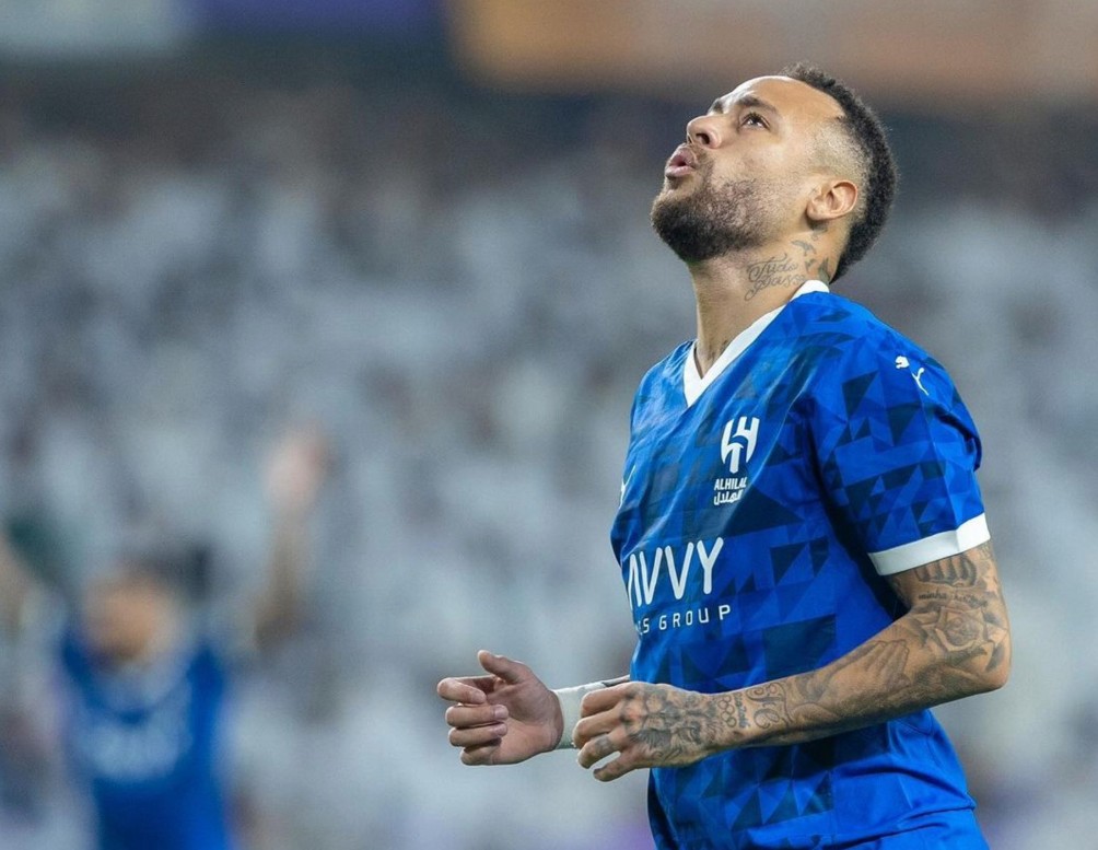 利物浦考虑 利物浦考虑